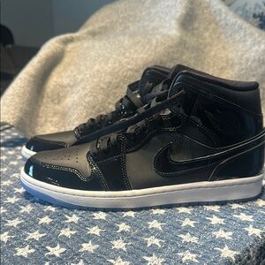 Nike Men's Black High-Top Sneakers